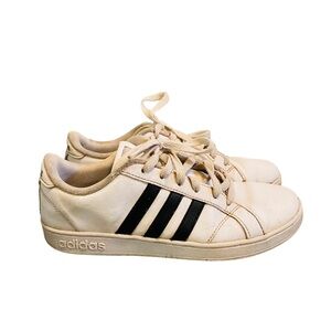 Adidas Grand Court Classic Style Sneaker